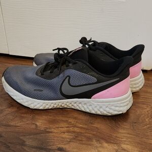 🩷🖤Nike Size 11!